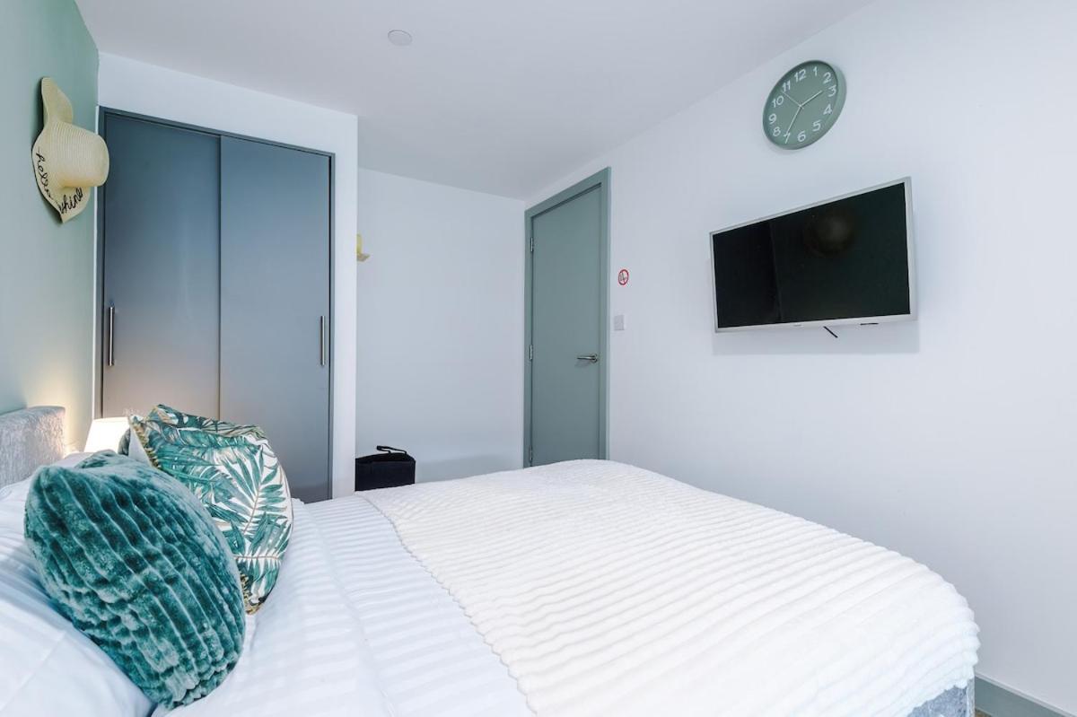 Cosy In Liverpool, Pool Table, Sleeps 3, Smart Tvs * Liverpool
