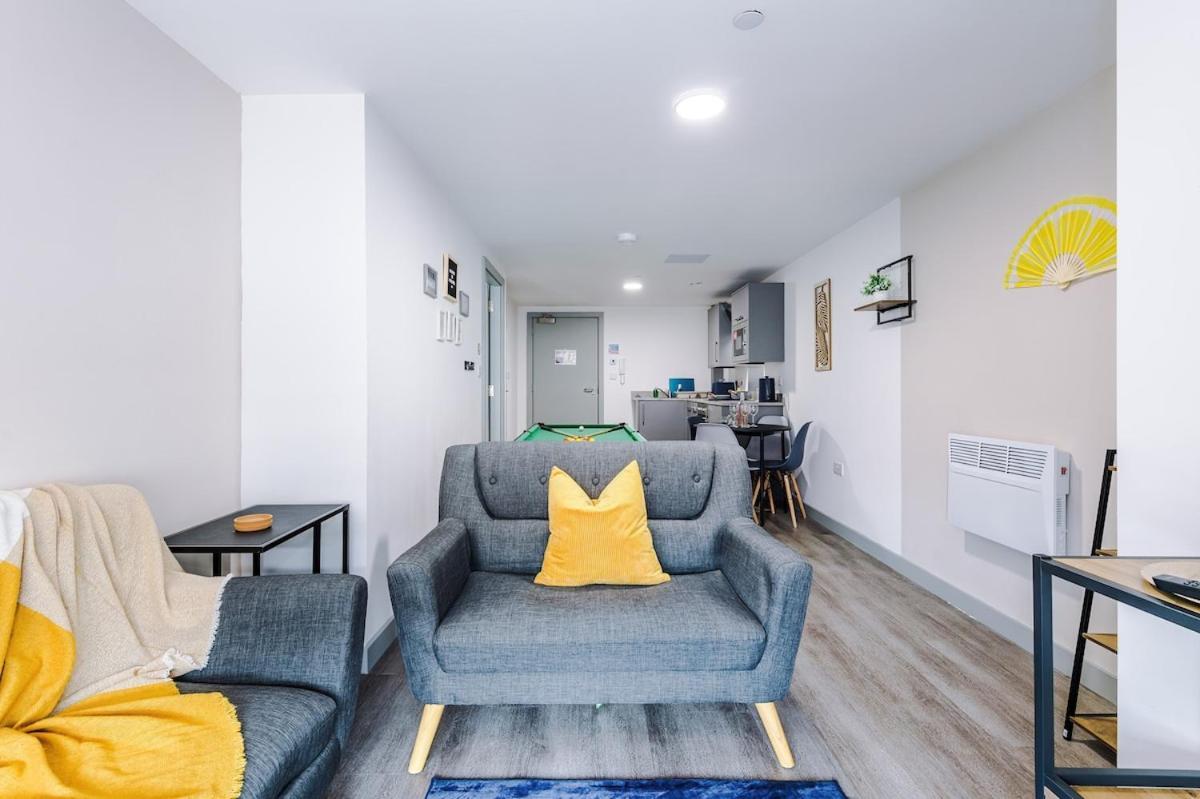Cosy In Liverpool, Pool Table, Sleeps 3, Smart Tvs Liverpool